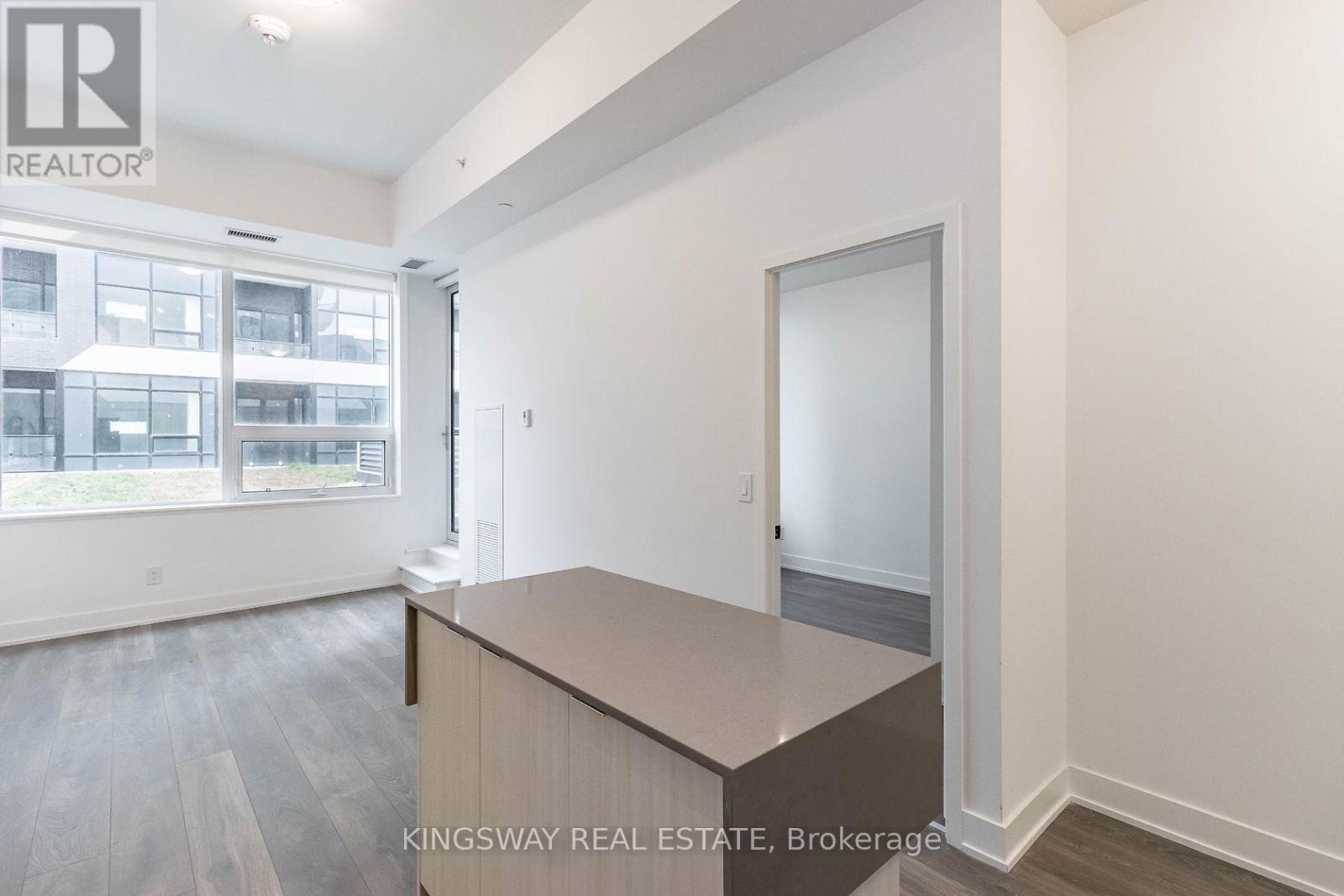 Apartment at 901 - 2481 TAUNTON ROAD, Oakville