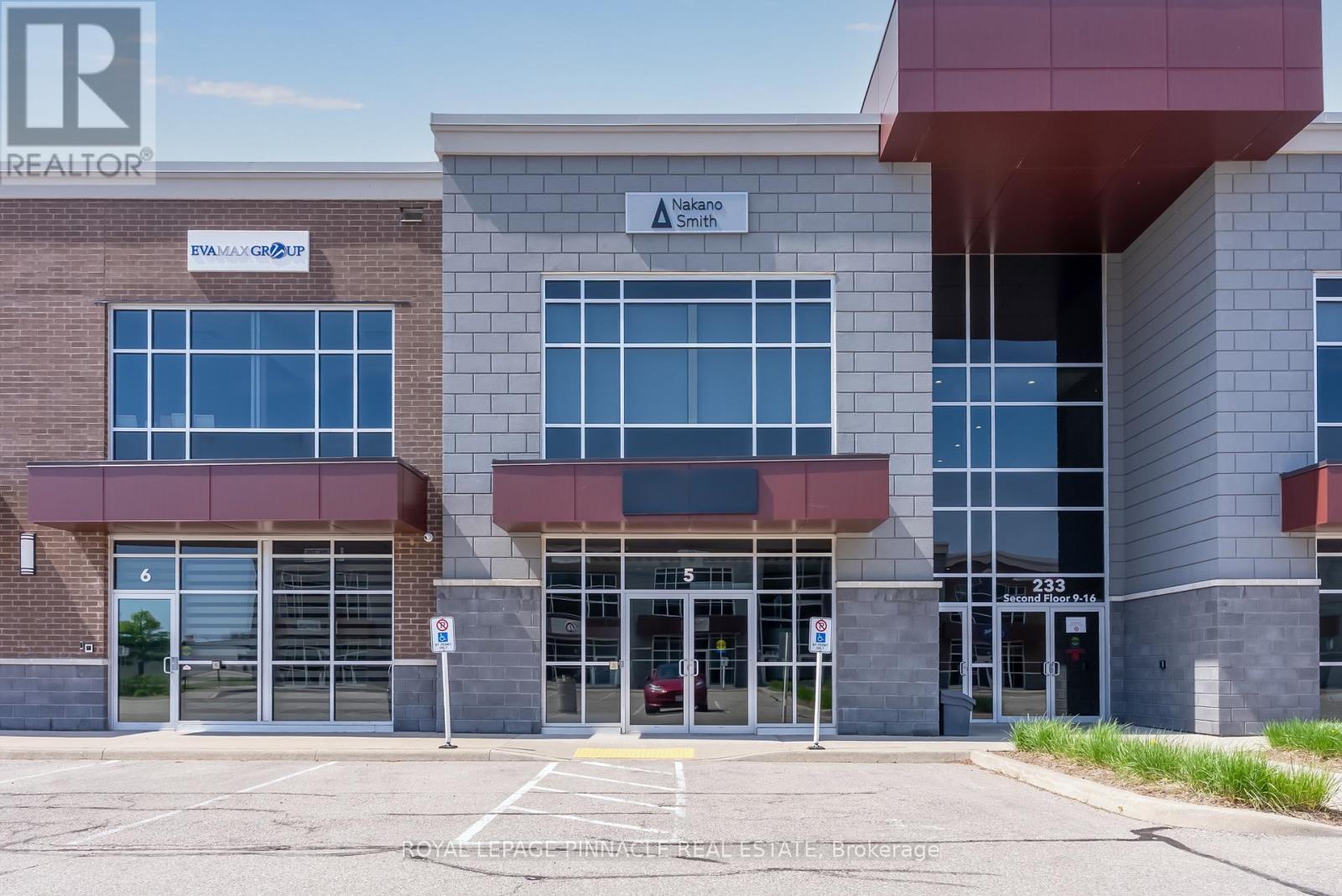 Other at 5 - 233 SPEERS ROAD, Oakville (QE Queen Elizabeth)