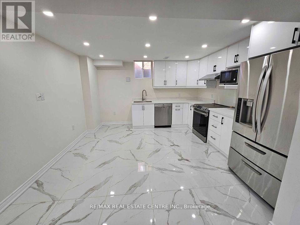 Detached at BASEMEN - 238 ROWE TERRACE, Milton (SC Scott)