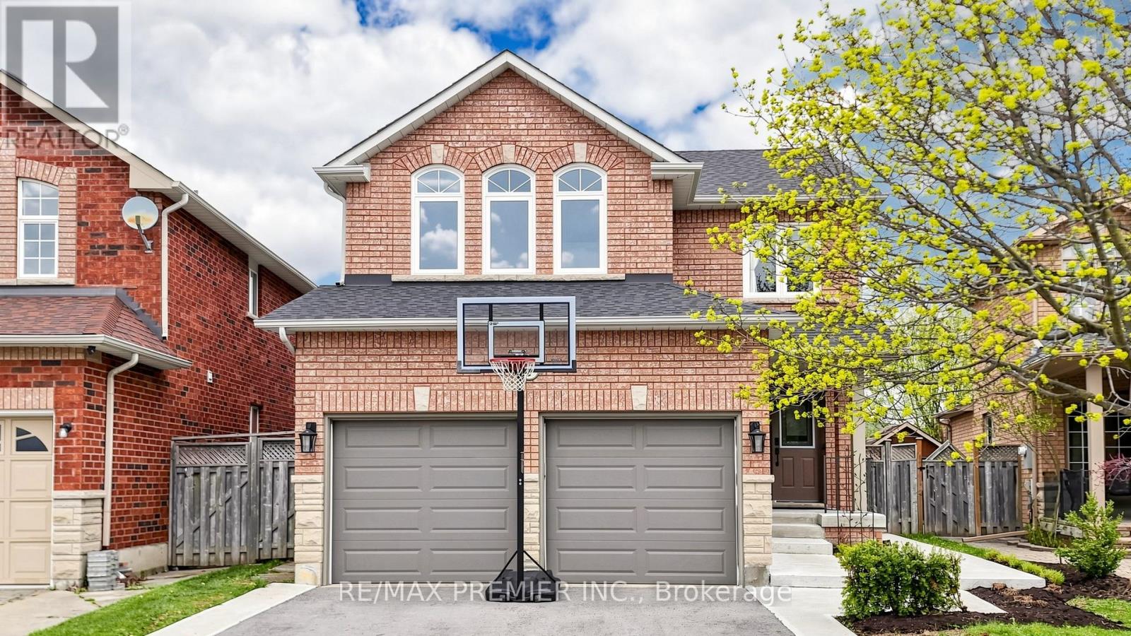 Detached at 6 TERRASTONE COURT, Caledon (Bolton West)