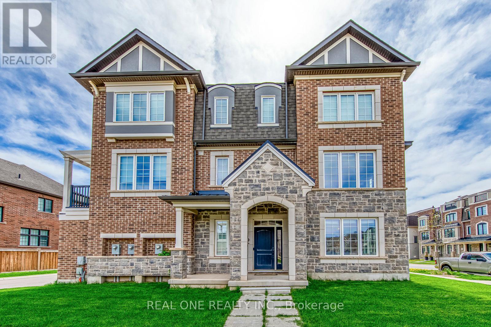 Townhouse at 1402 LAKEPORT CRESCENT, Oakville (JM Joshua Meadows)