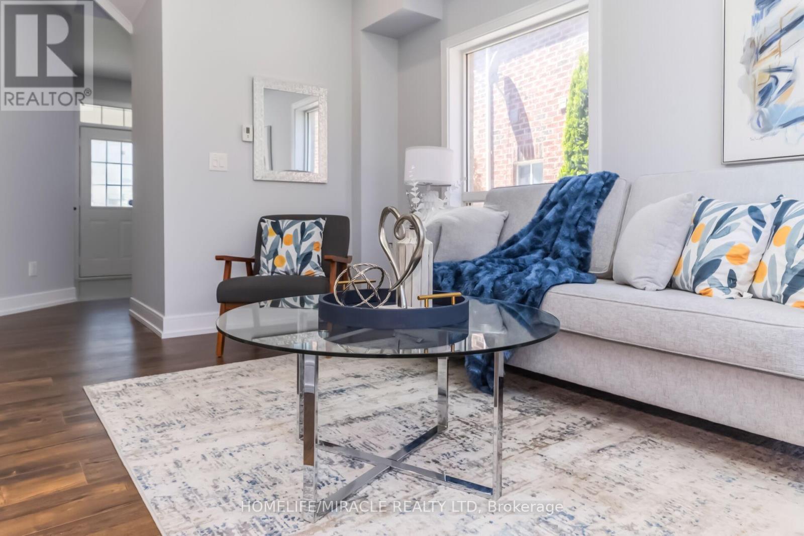 Semi-Detached/Link at 5 CHERRYPLUM WAY, Brampton