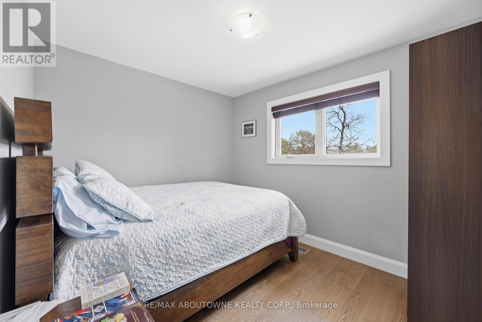 Detached at 2122 BRIDGE ROAD, Oakville