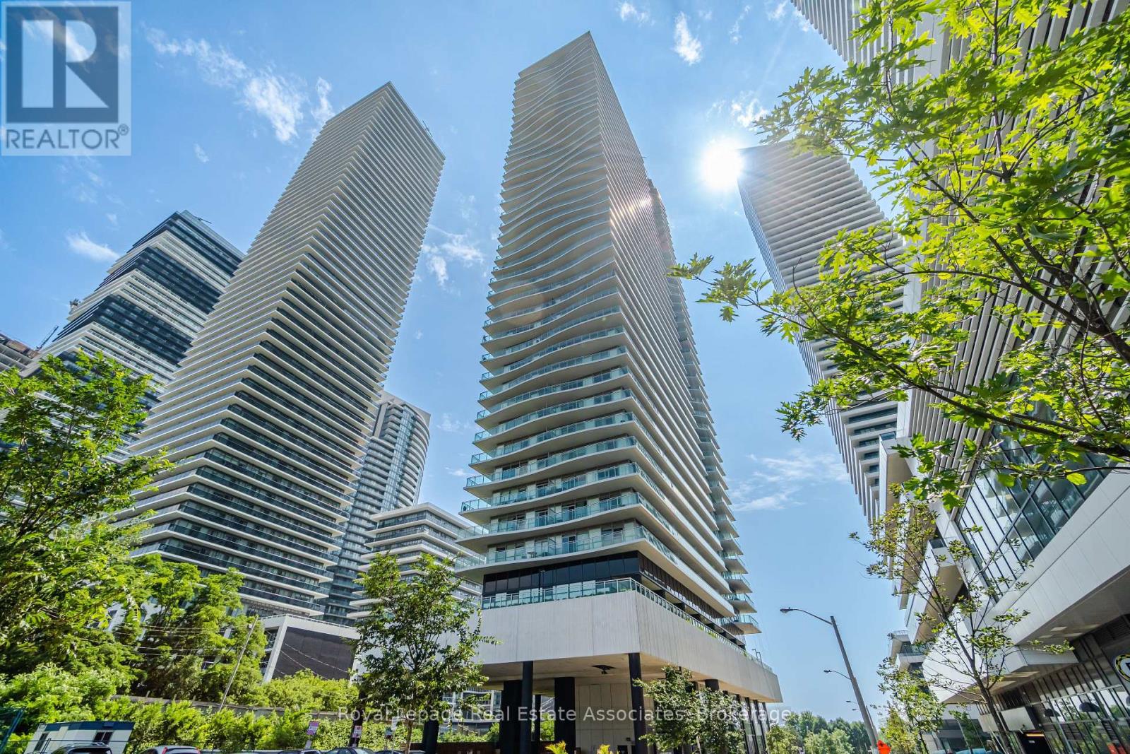 Apartment at 2301 - 33 SHORE BREEZE DRIVE, Toronto (Mimico)