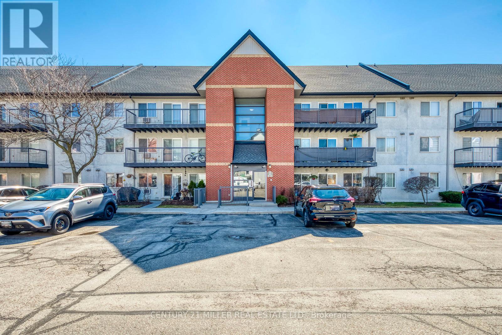 Apartment at 823 - 1450 GLEN ABBEY GATE, Oakville (GA Glen Abbey)