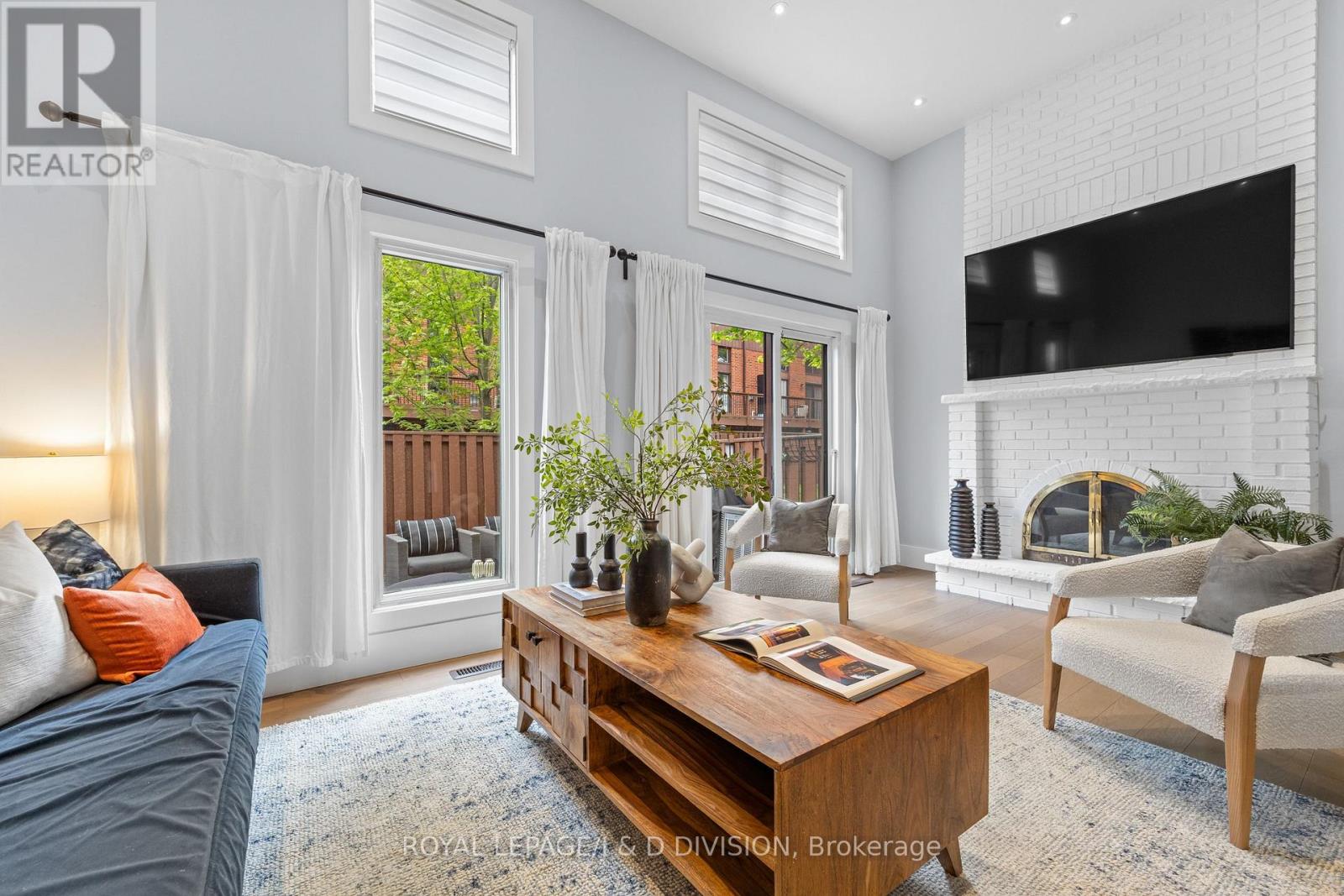 Townhouse at 107 - 4165 FIELDGATE DRIVE, Mississauga (Rathwood)