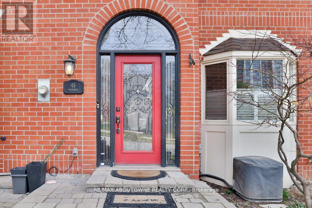 Townhouse at 45 TRADEWIND DRIVE, Oakville