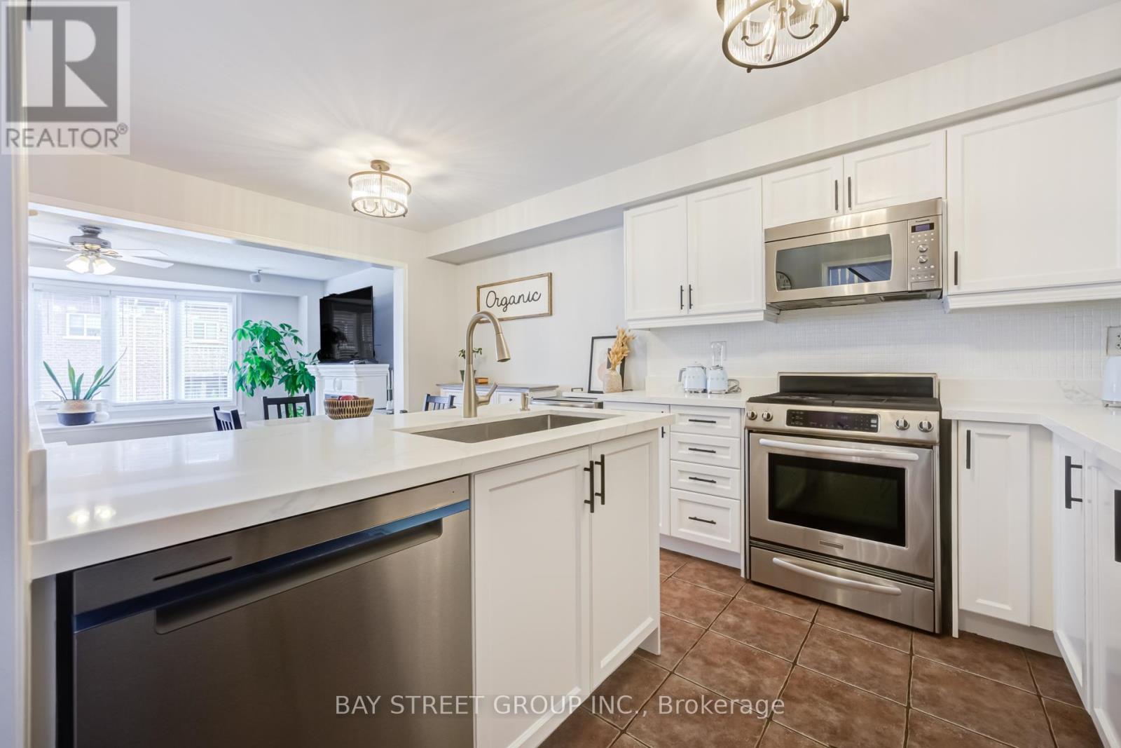 Townhouse at 2313 SADDLECREEK CRESCENT, Oakville
