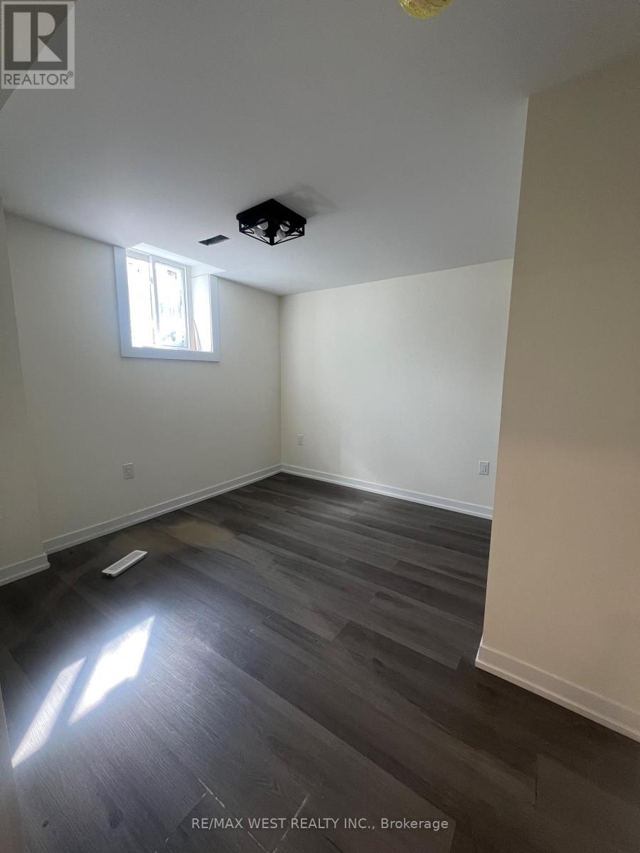 Detached at 4 LAFLEUR COURT, Brampton