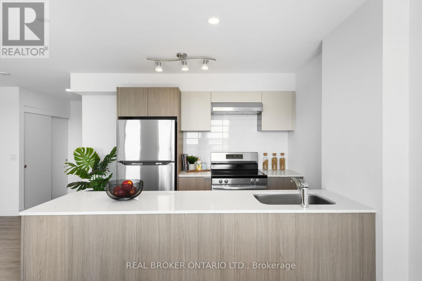 Other at 209 - 100 MANETT CRESCENT, Brampton (Brampton West)