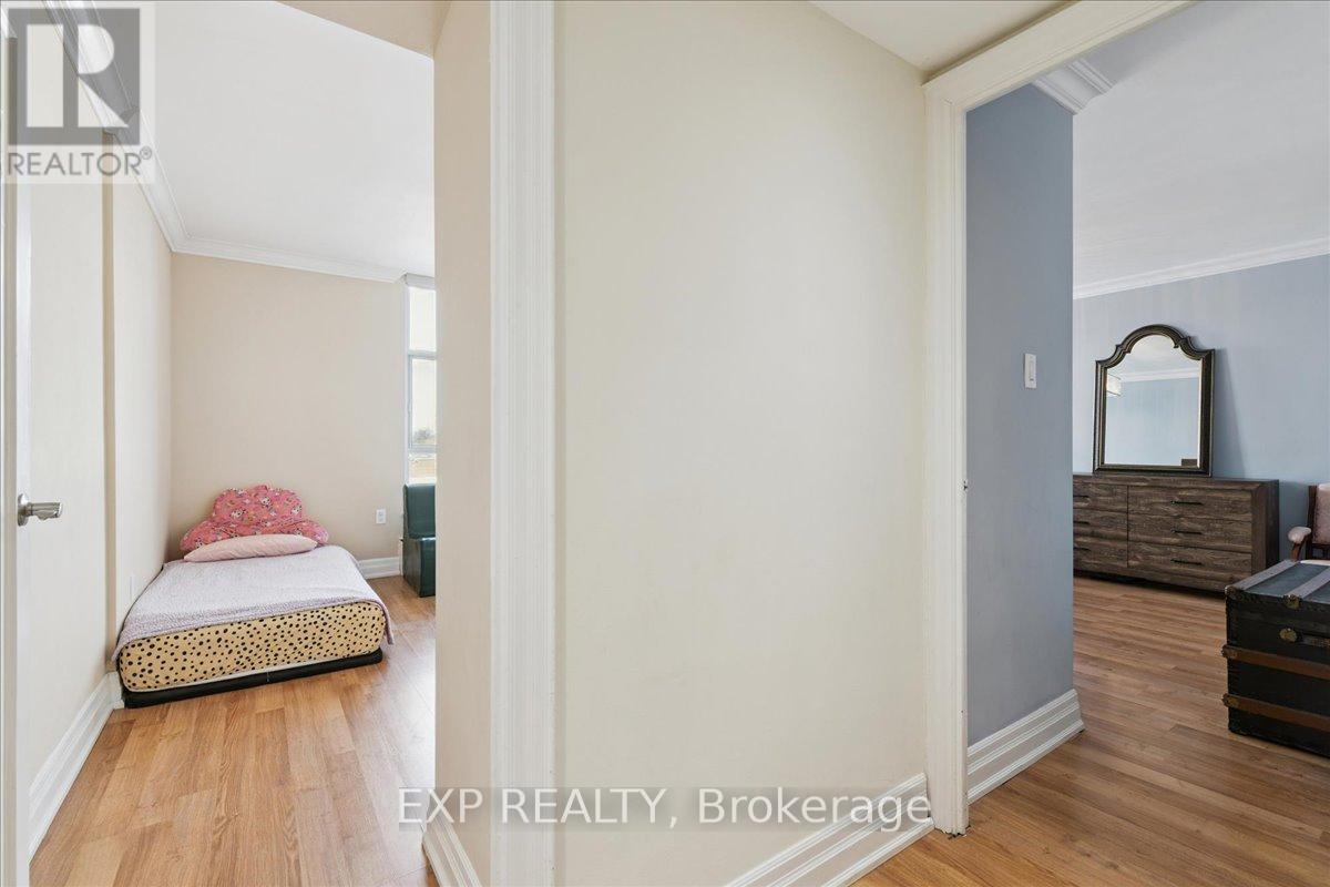 Apartment at 412 - 44 LONGBOURNE DRIVE, Toronto