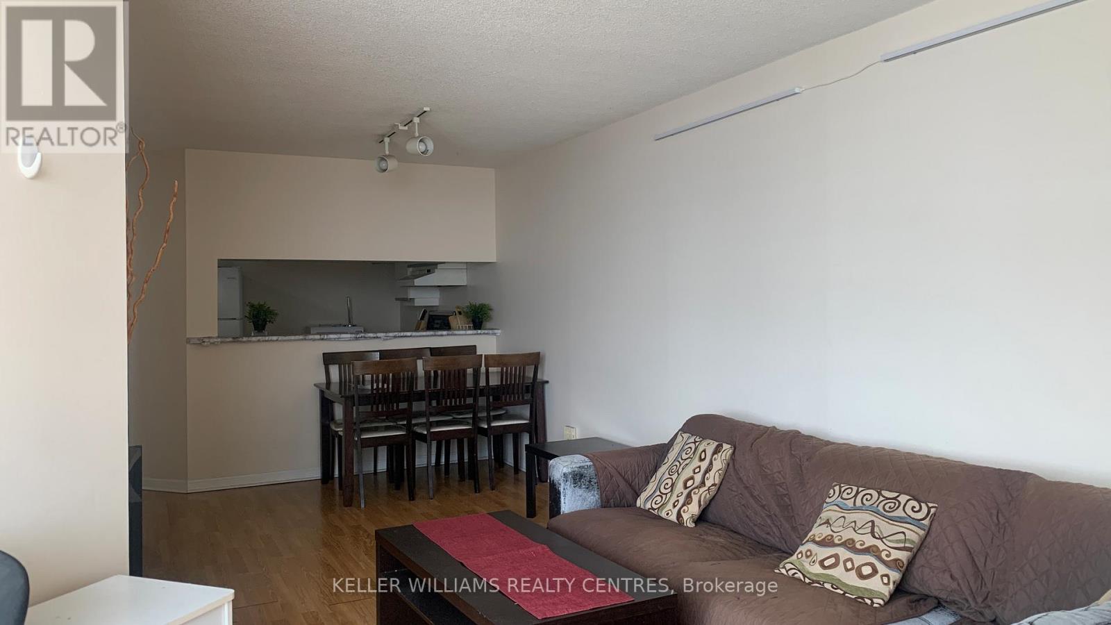 Apartment at 1806 - 550 WEBB DRIVE, Mississauga (City Centre)