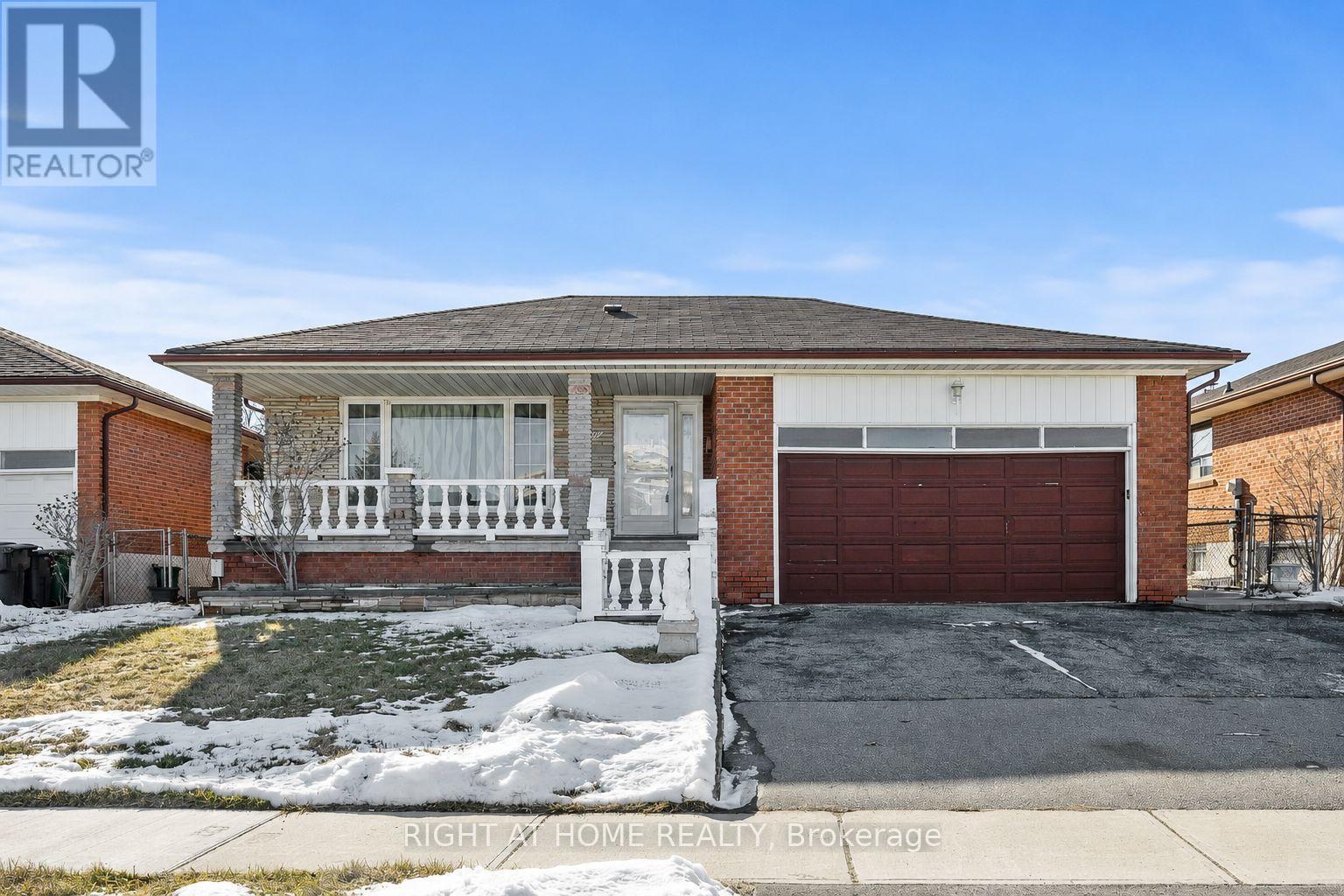 Detached at 47 WHEELWRIGHT CRESCENT, Toronto (Black Creek)