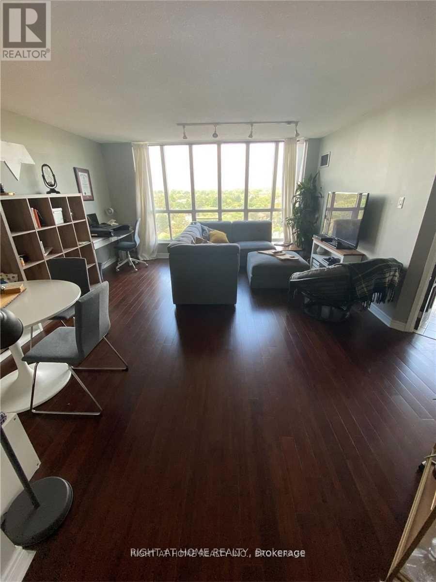 Apartment at 910 - 2285 LAKE SHORE BOULEVARD W, Toronto