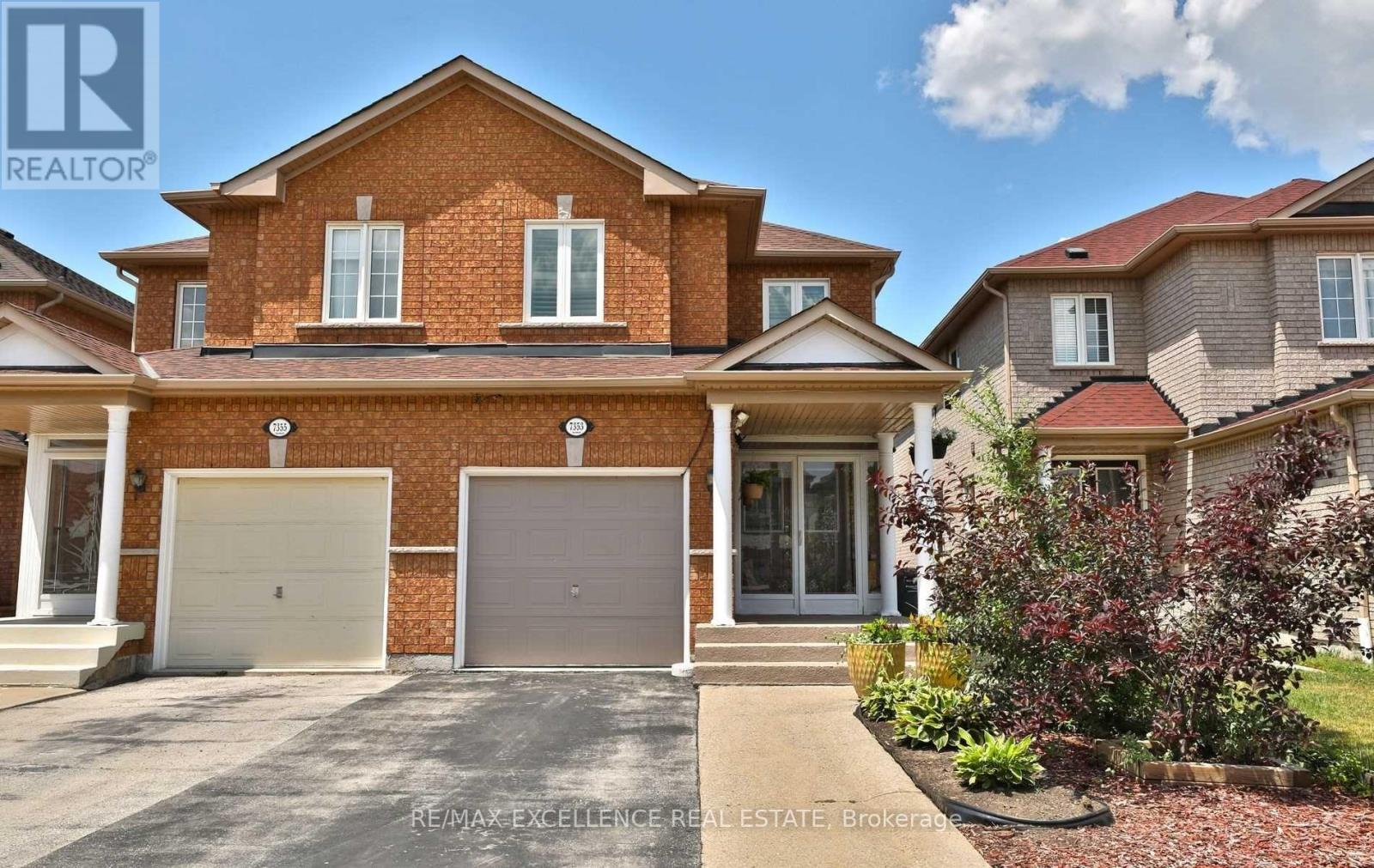 Semi-Detached/Link at 7353 LOWVILLE HEIGHTS, Mississauga (Lisgar)