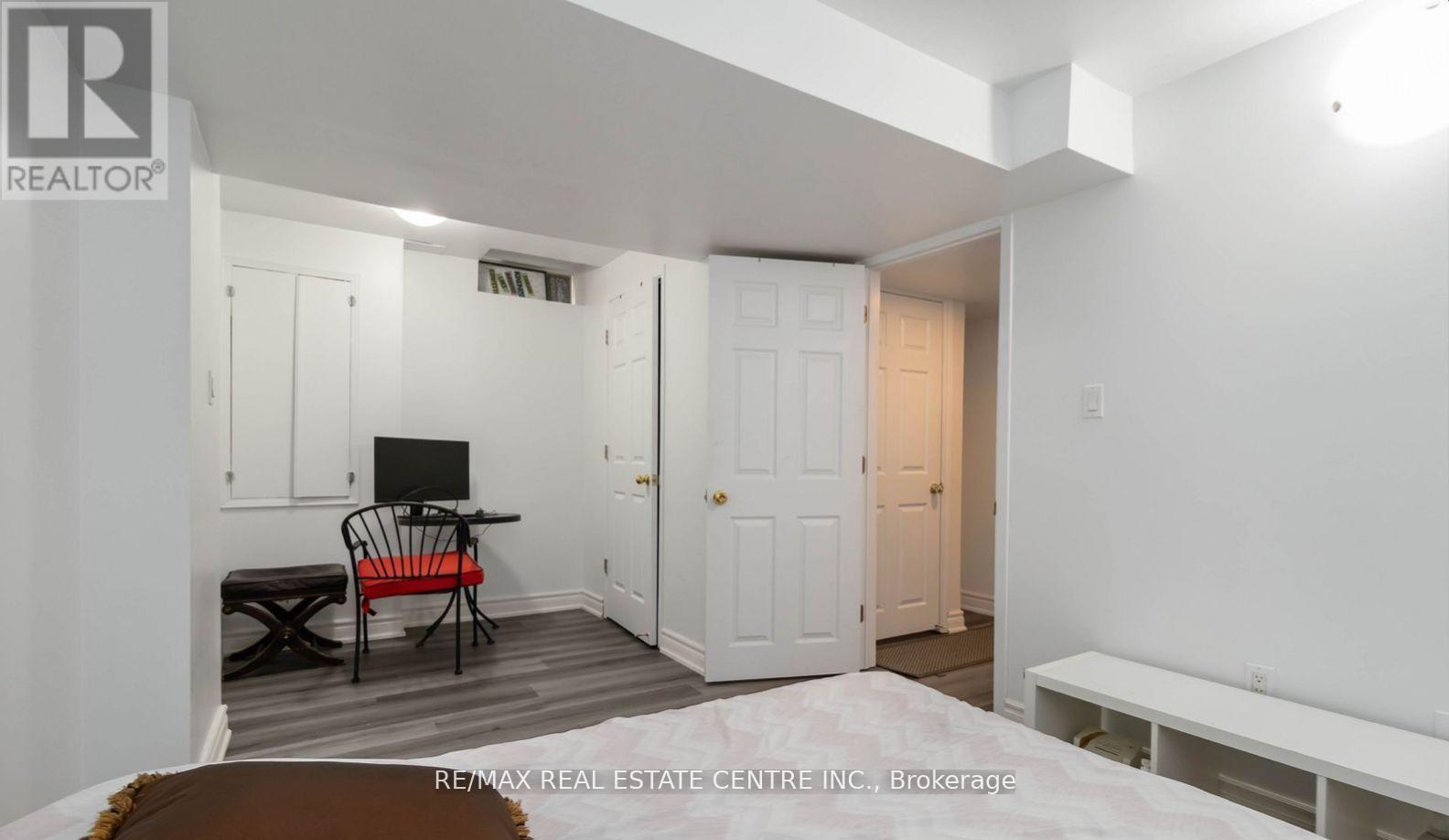 Semi-Detached/Link at BASEMENT - 5438 TENTH LINE W, Mississauga