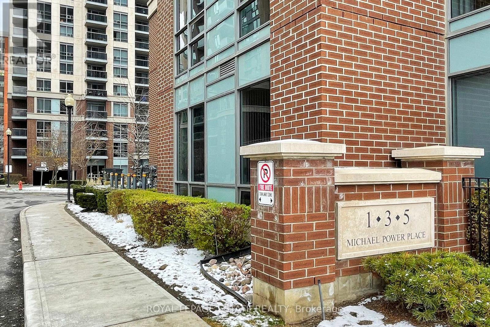 Apartment at 204 - 3 MICHAEL POWER PLACE, Toronto (Islington-City Centre West)
