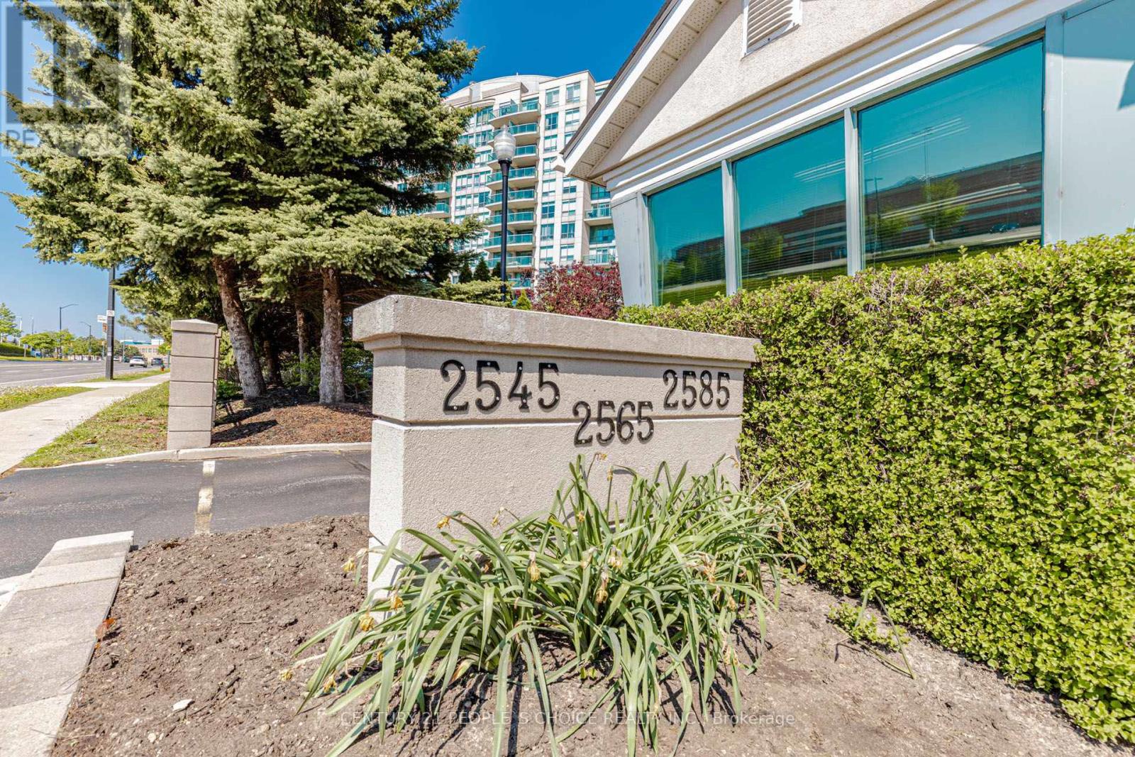 Apartment at 506 - 2565 ERIN CENTRE BOULEVARD, Mississauga (Central Erin Mills)