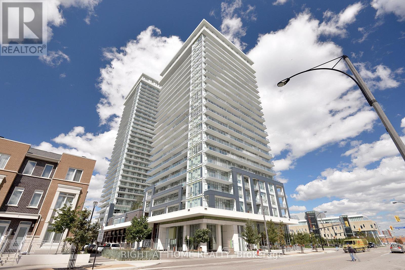Apartment at 912 - 360 SQUARE ONE DRIVE, Mississauga (City Centre)