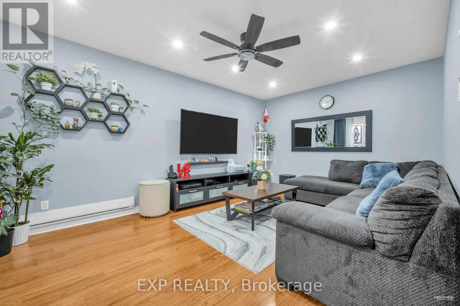 Townhouse at 106 - 16 LONDON GREEN COURT, Toronto
