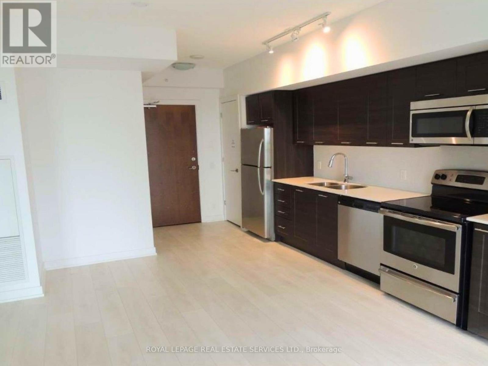 Apartment at 2210 - 2220 LAKESHORE BOULEVARD W, Toronto