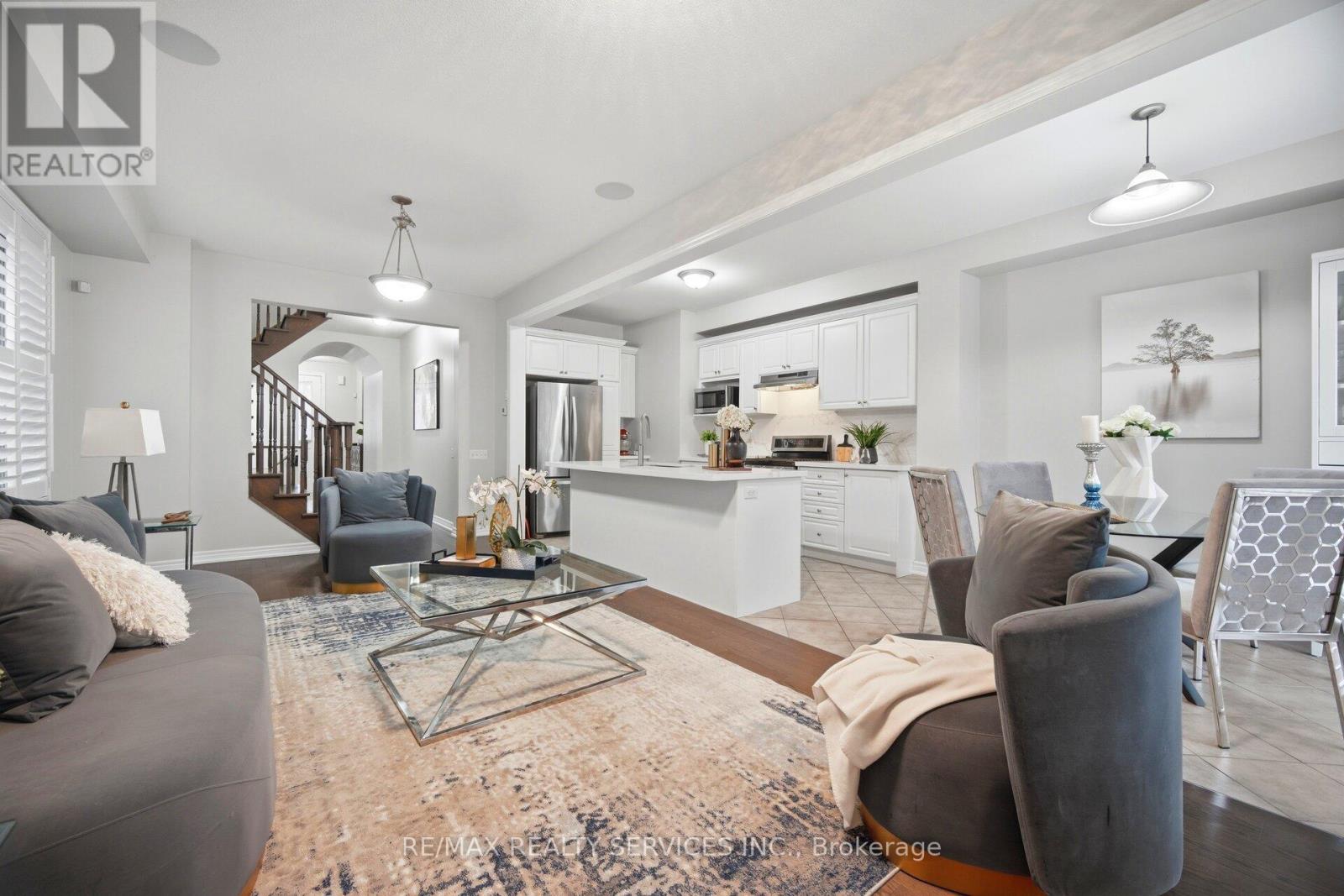 Townhouse at 9 MAPLE TRAIL ROAD, Caledon