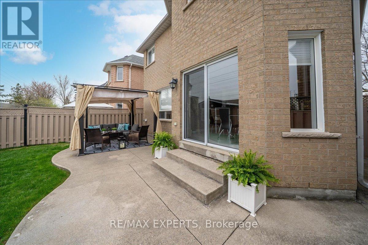 Detached at 182 WATERBURY STREET, Caledon