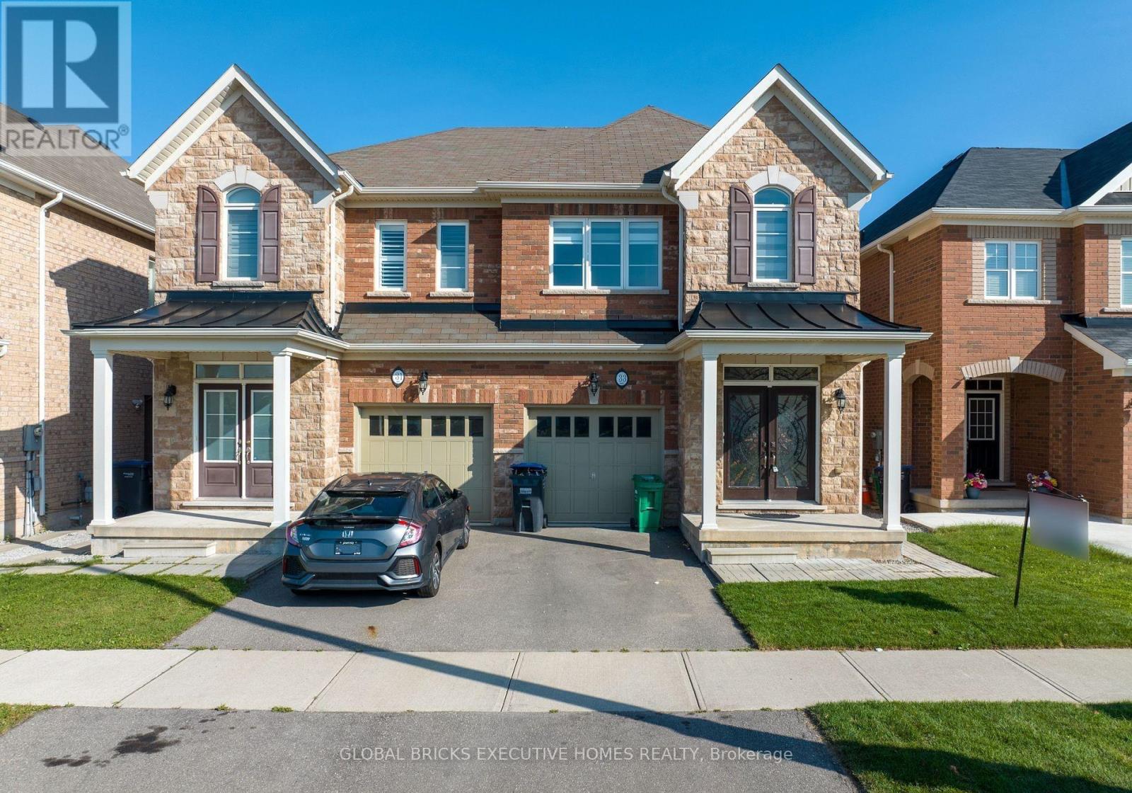 Semi-Detached/Link at 33 ANTIBES DRIVE, Brampton (Credit Valley)