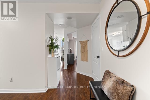 Apartment at 207 - 1150 PARKWEST PLACE, Mississauga