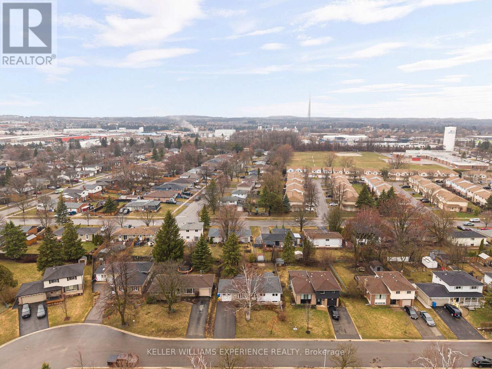 Detached at 27 RUSTIC CRESCENT, Orangeville