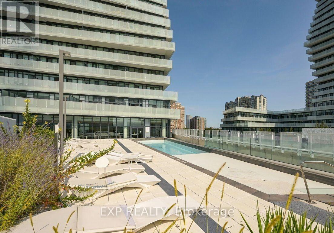 Apartment at 313 - 3900 CONFEDERATION PARKWAY, Mississauga (City Centre)