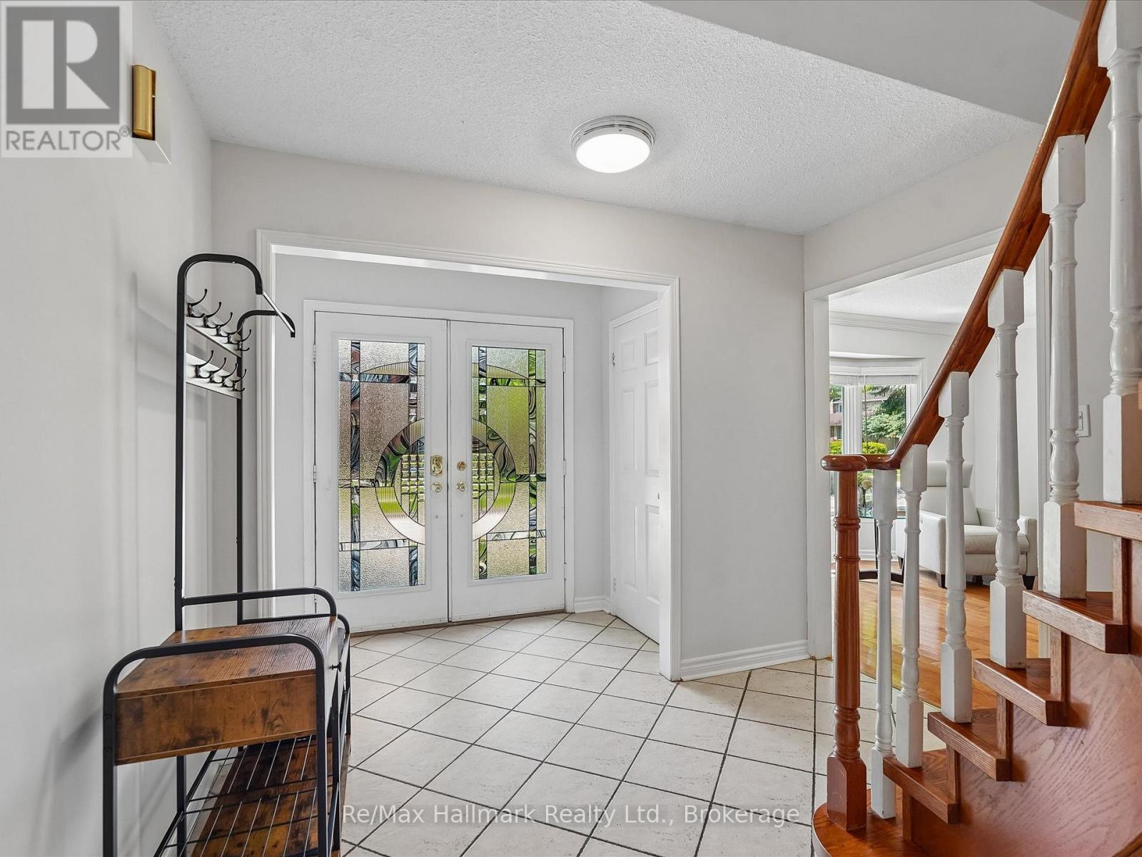 Detached at 560 CHILLINGHAM CRESCENT, Oakville