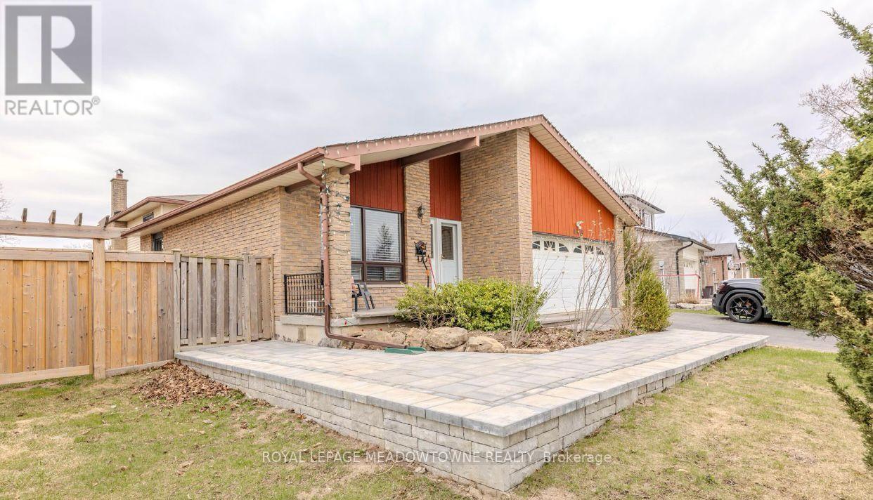 Detached at BSMT - 468 GOWLAND CRESCENT, Milton (TM Timberlea)