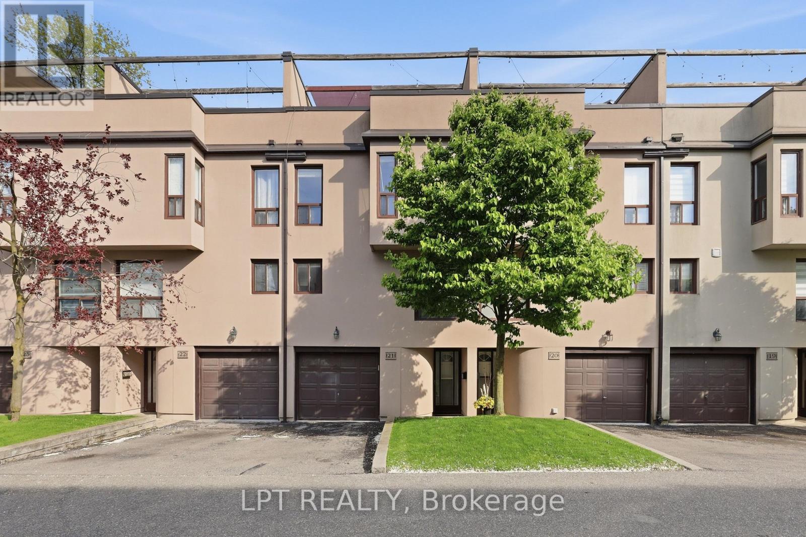 Townhouse at 21 - 24 REID DRIVE, Mississauga (Streetsville)
