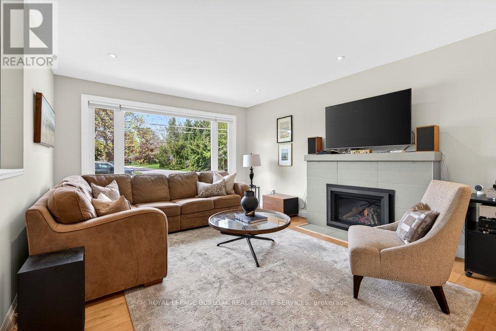 Detached at 965 FILMANDALE ROAD, Burlington