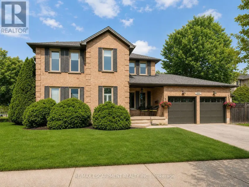 Detached at 3311 SPRINGVALE COURT, Burlington (Headon)