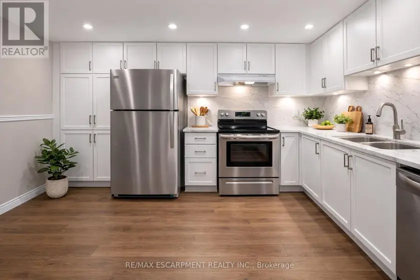 Apartment at 302 - 5070 PINEDALE AVENUE, Burlington
