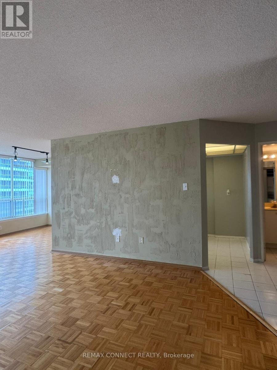 Apartment at 1908 - 55 ELM DRIVE W, Mississauga