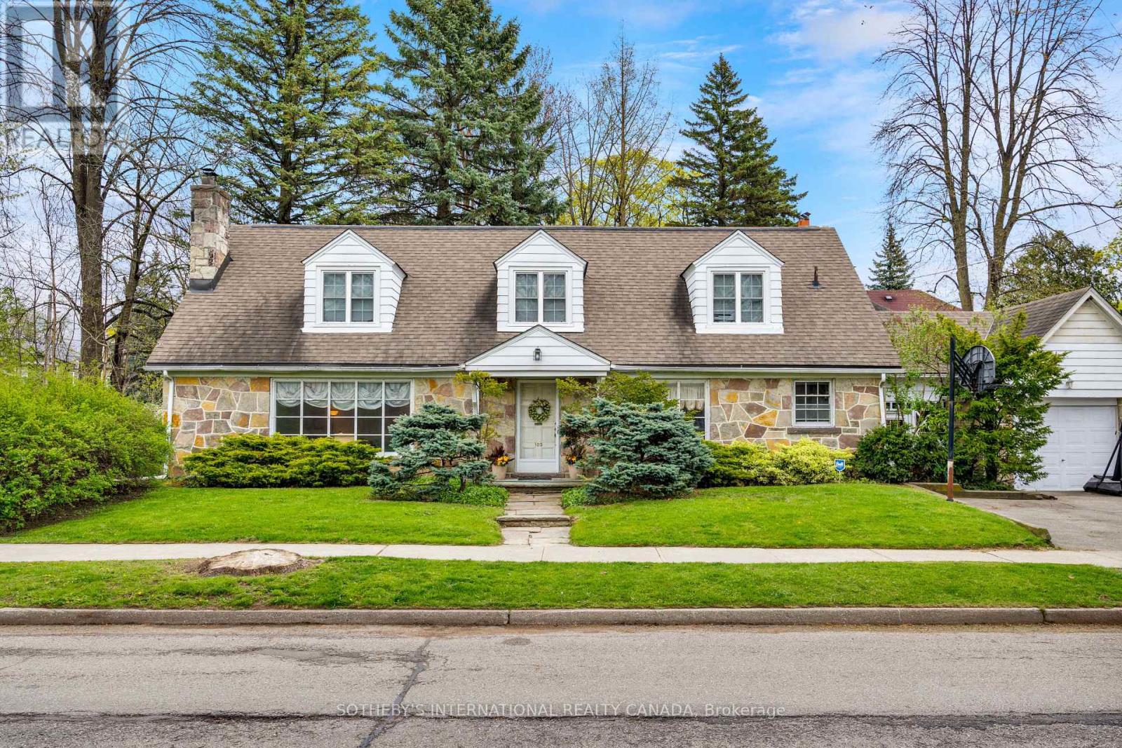 Detached at 103 WILLINGDON BOULEVARD, Toronto (Kingsway South)
