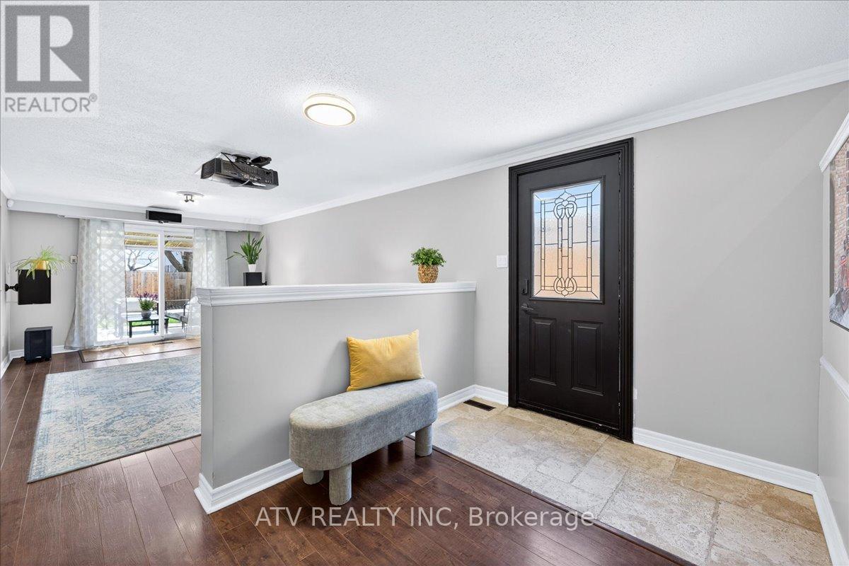 Semi-Detached/Link at 2504 GLAMWORTH CRESCENT, Mississauga