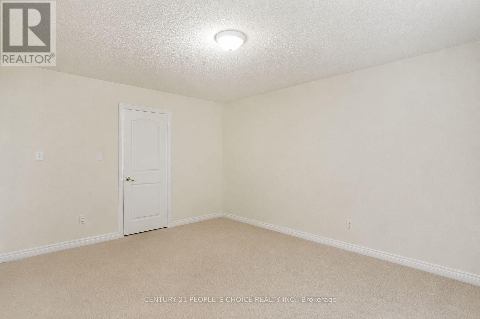 Semi-Detached/Link at 4 SAINT GRACE COURT, Brampton