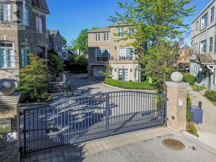 Townhouse at 16 NAUTICAL LANE, Toronto