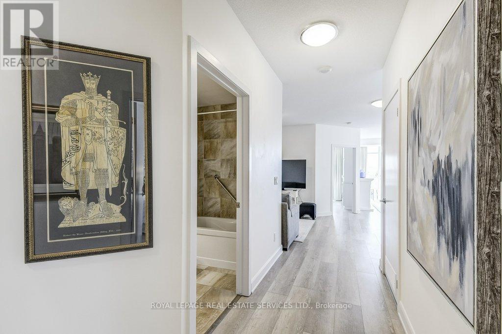 Apartment at 610 - 551 MAPLE AVENUE, Burlington