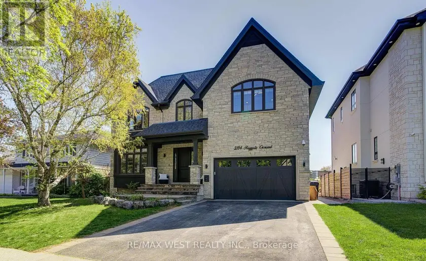 Detached at 2194 HAYGATE CRESCENT, Mississauga
