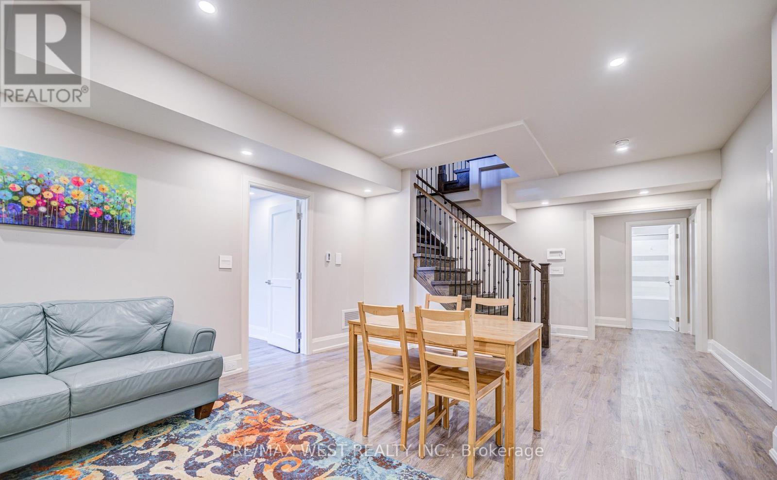 Detached at 2194 HAYGATE CRESCENT, Mississauga