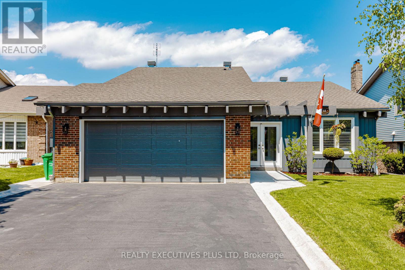 Detached at 12 MAIDSTONE CRESCENT, Brampton (Central Park)