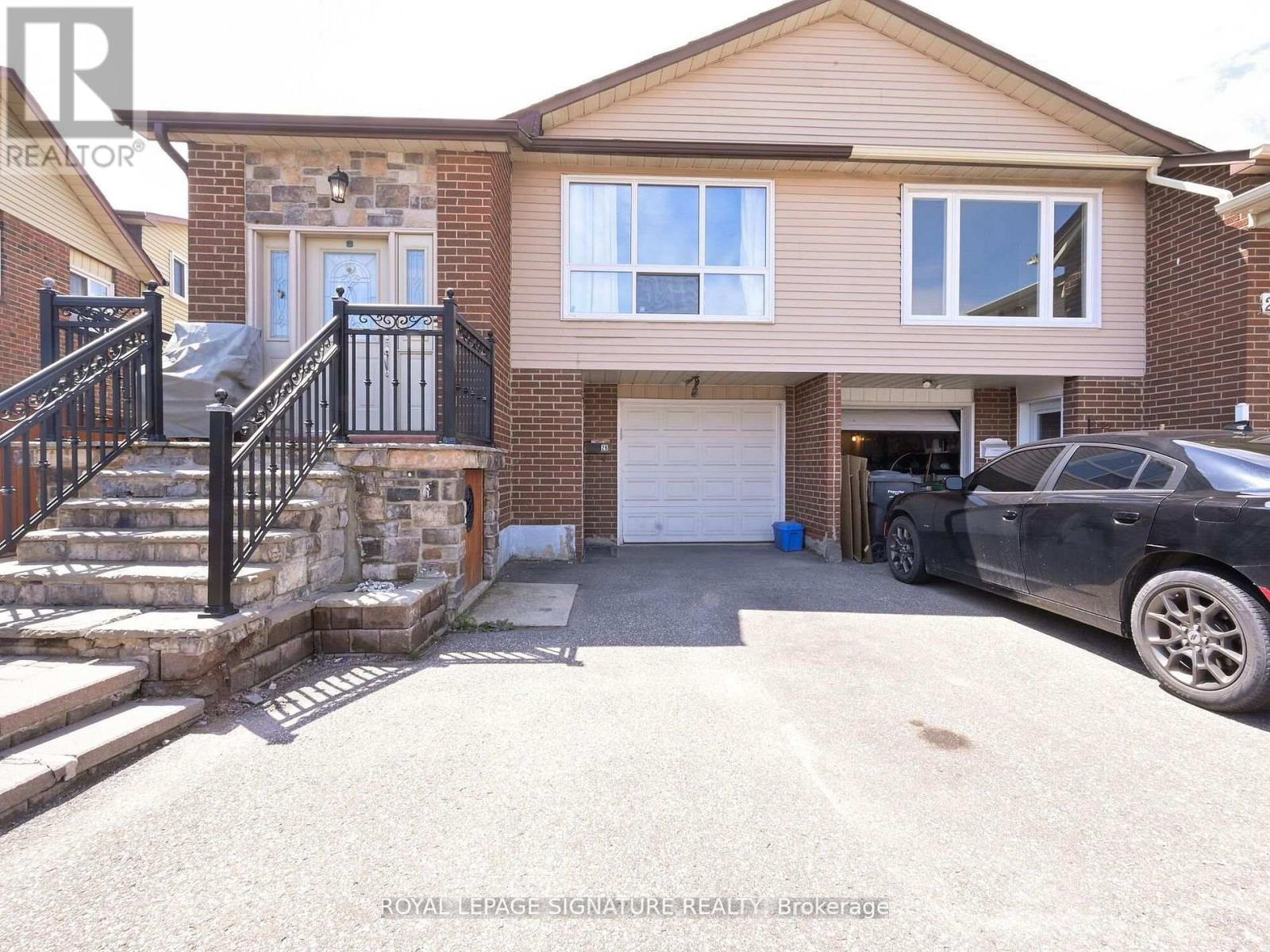 Multiplex at LOWER - 26 PETERSON COURT, Brampton (Heart Lake East)