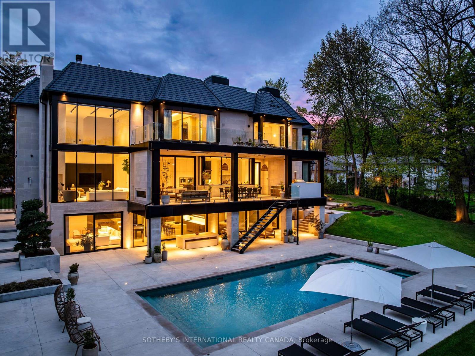Detached at 7 APPLEBY COURT, Toronto (Islington-City Centre West)