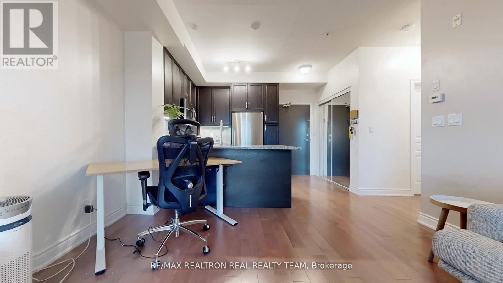 Apartment at 332 - 3170 ERIN MILLS PARKWAY, Mississauga