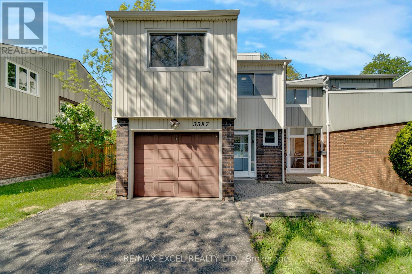 Semi-Detached/Link at 3587 ASH ROW CRESCENT, Mississauga (Erin Mills)